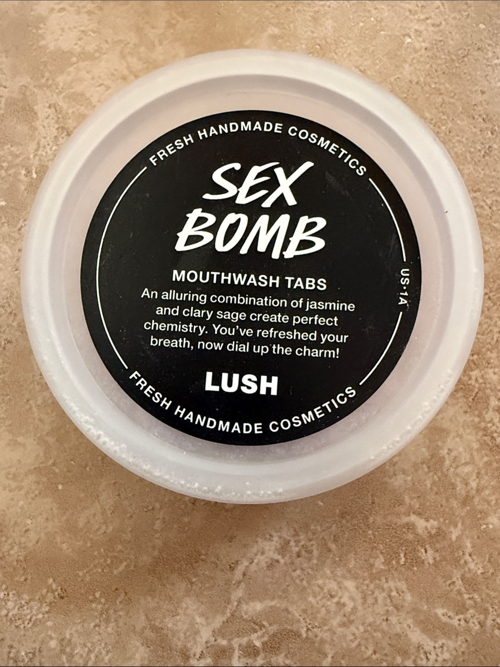 Lush Sex Bomb Mouthwash Tabs —